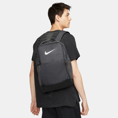 Sac à dos Nike gris 24L