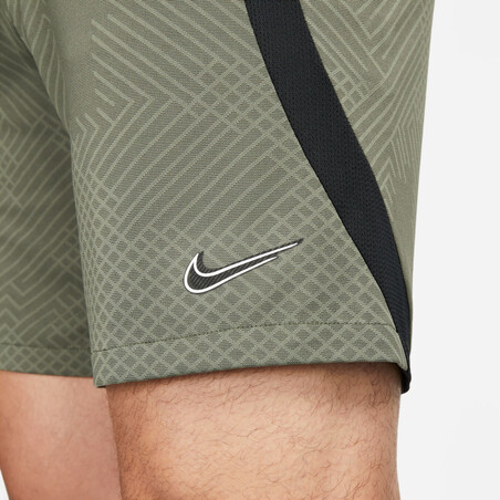 Short entraînement Nike Strike vert noir