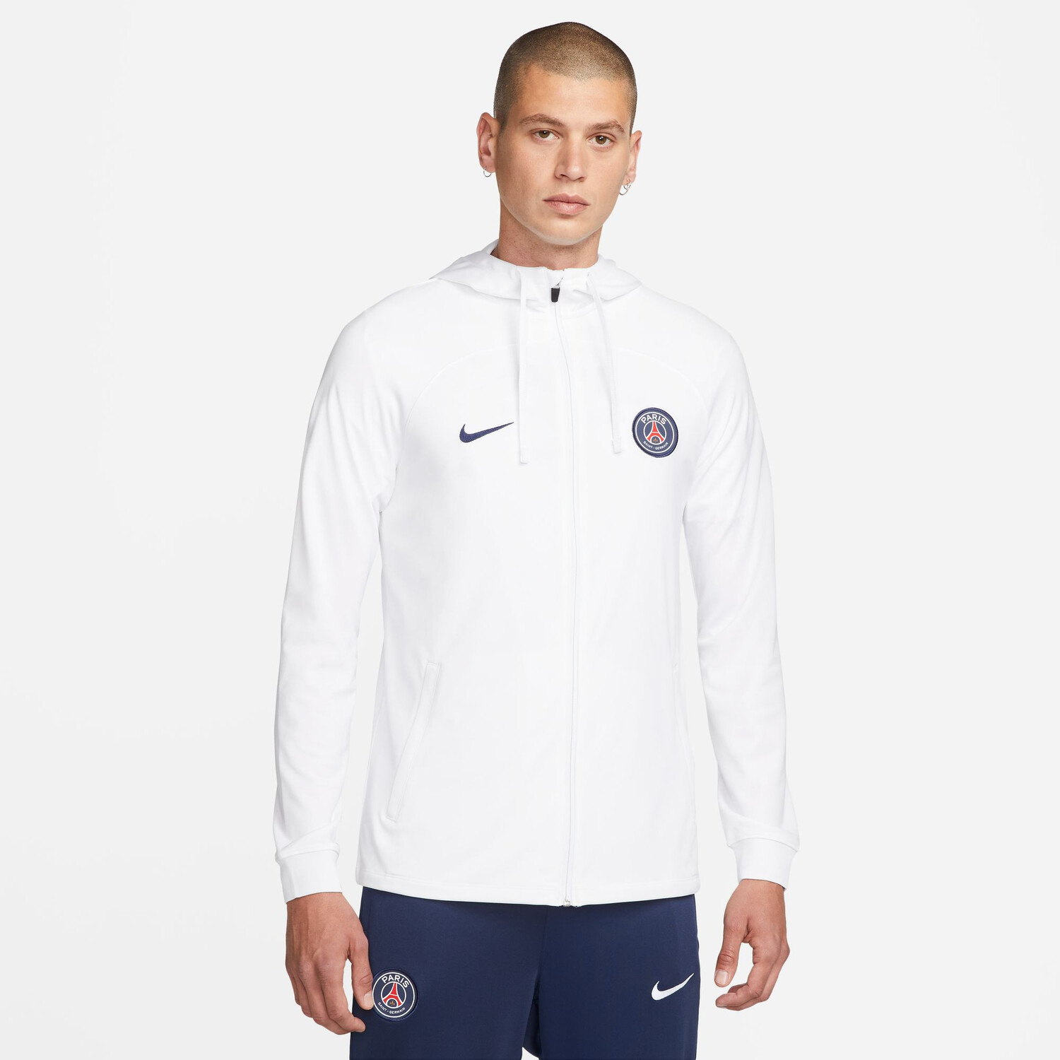 Ensemble surv tement PSG Strike blanc bleu 2022 23 sur Foot
