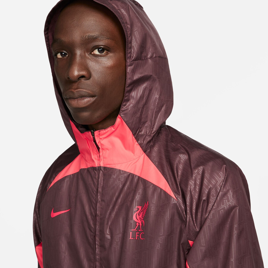 Veste impermeable Liverpool rouge 2022 23 sur Foot