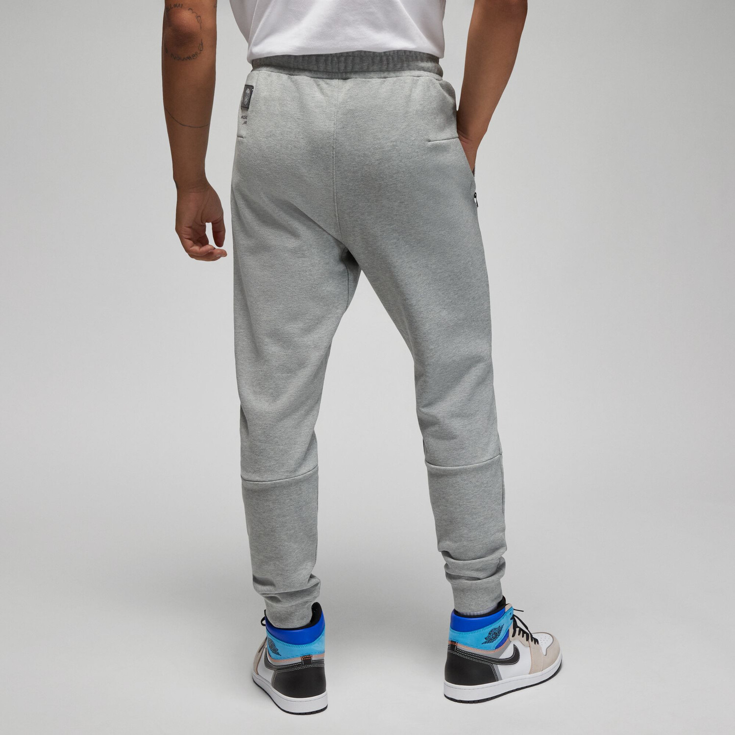 Pantalon survêtement PSG x Jordan Fleece gris 2022/23 sur