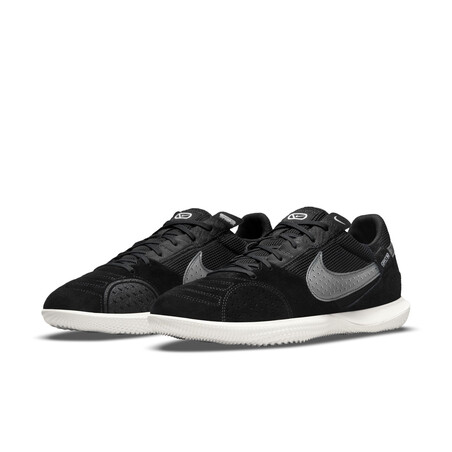 Nike Streetgato noir blanc