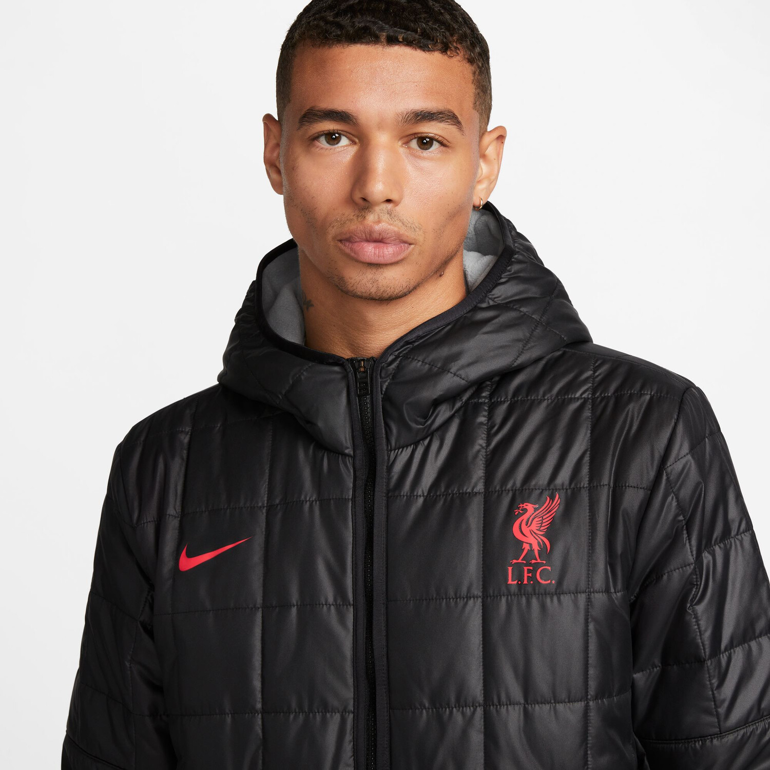 Veste survêtement Liverpool Winter Fleece noir 2022/23 sur Foot.fr