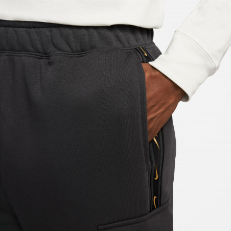 Pantalon survêtement Nike cargo Fleece noir or