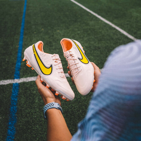 Nike Tiempo 9 Elite FG blanc jaune