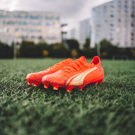 Puma Ultra Ultimate FG AG orange jaune sur Foot