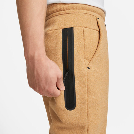 Pantalon survêtement Nike Tech Fleece Winter or