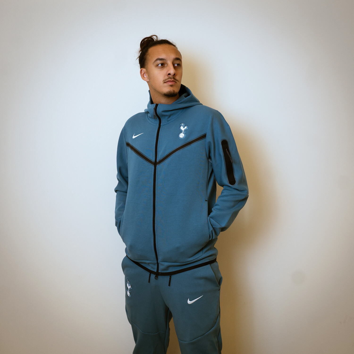Nike Tottenham Hotspurs 22/23 Champions League NSW Tech Fleece Hoodie  Riftblue/Worn Blue/White Riftblue/Worn Blue/White Mens Replica Pro:Direct  Soccer | lupon.gov.ph