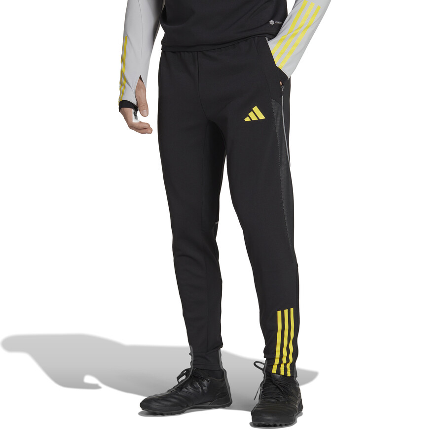 Pantalon survetement adidas Tiro23 noir jaune sur Foot