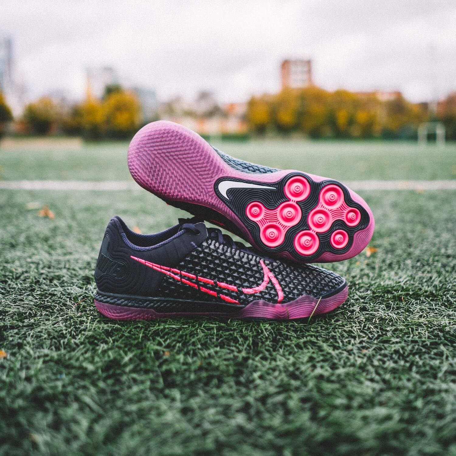 Nike react top noir rose