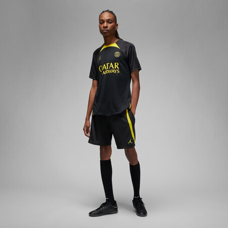 Maillot entraînement PSG Strike noir jaune 2022/23