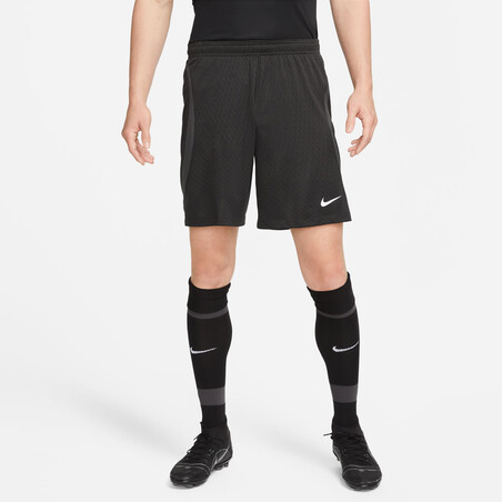 Short Nike Strike noir