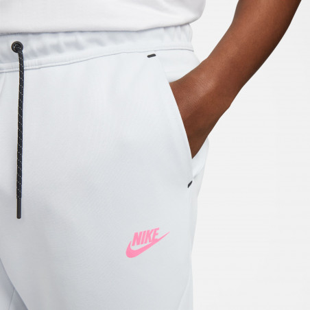 Pantalon survêtement Nike Tech Fleece blanc rose