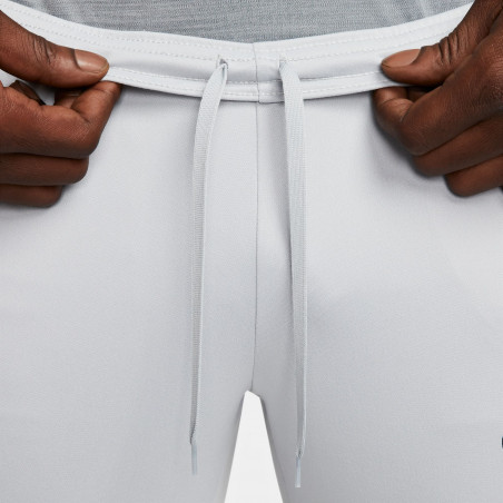 Pantalon survêtement Nike Academy gris clair