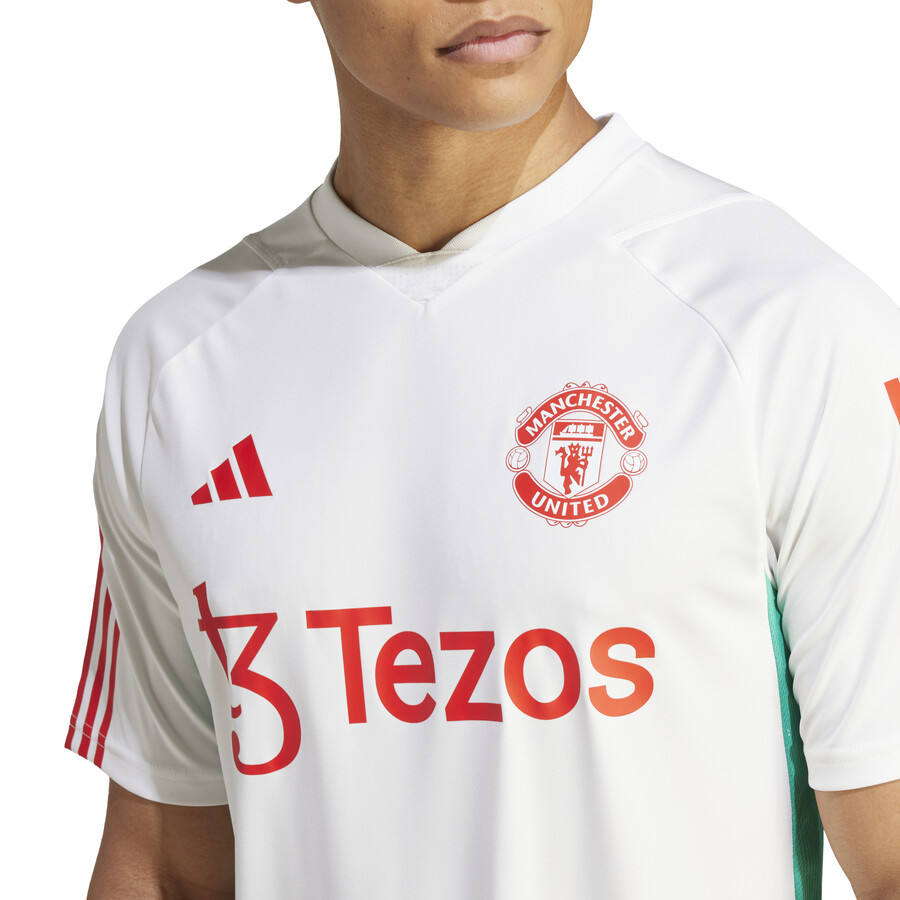 Maillot entraînement Manchester United blanc rouge 2023/24