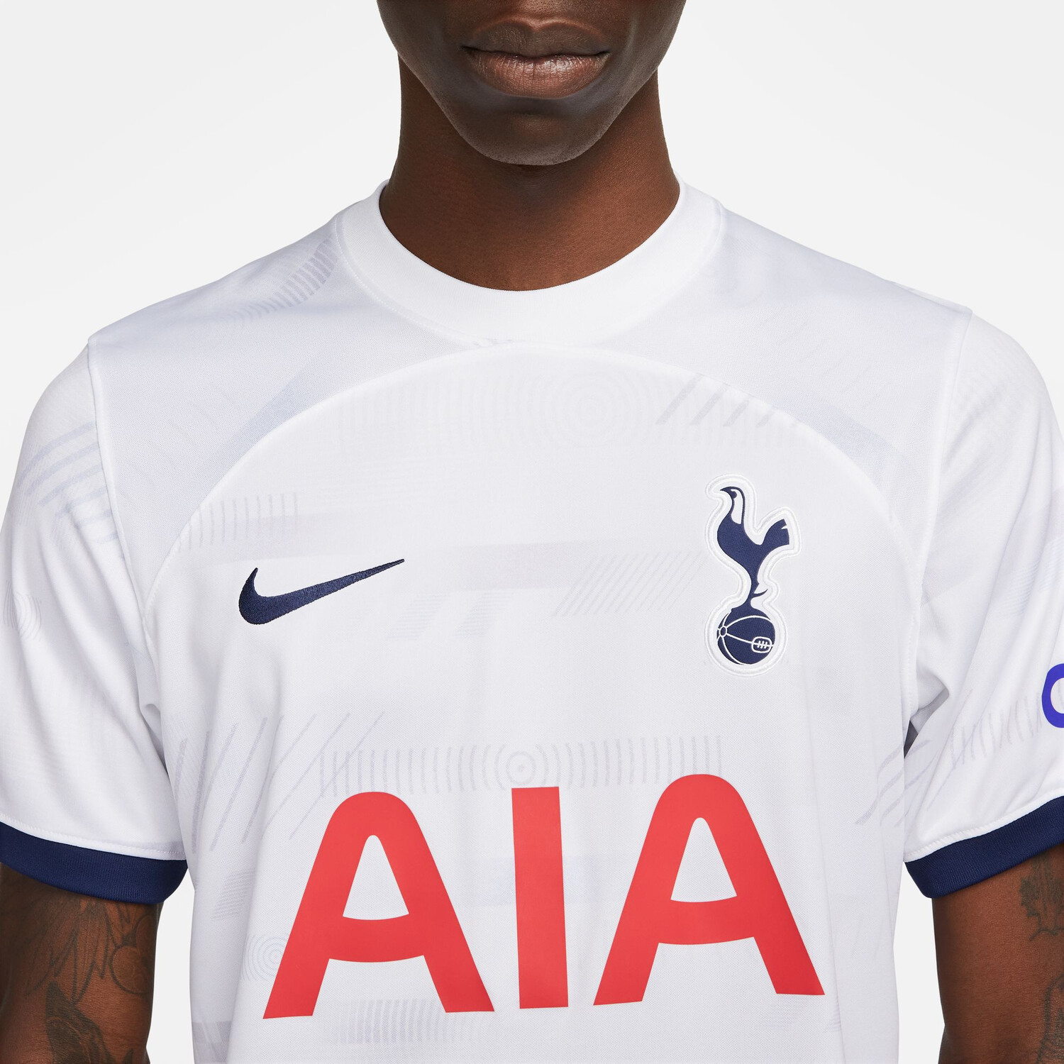 EN IMAGE. Le maillot third de Tottenham 24/25