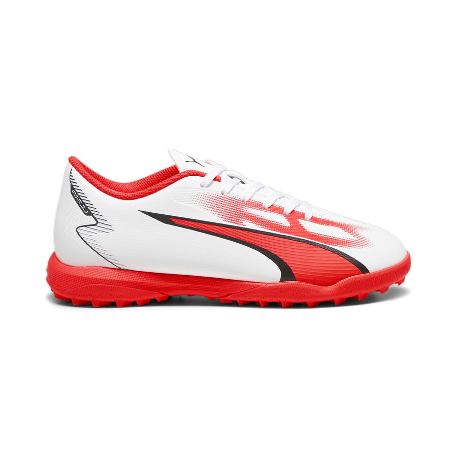 chaussure de foot puma rose et bleu