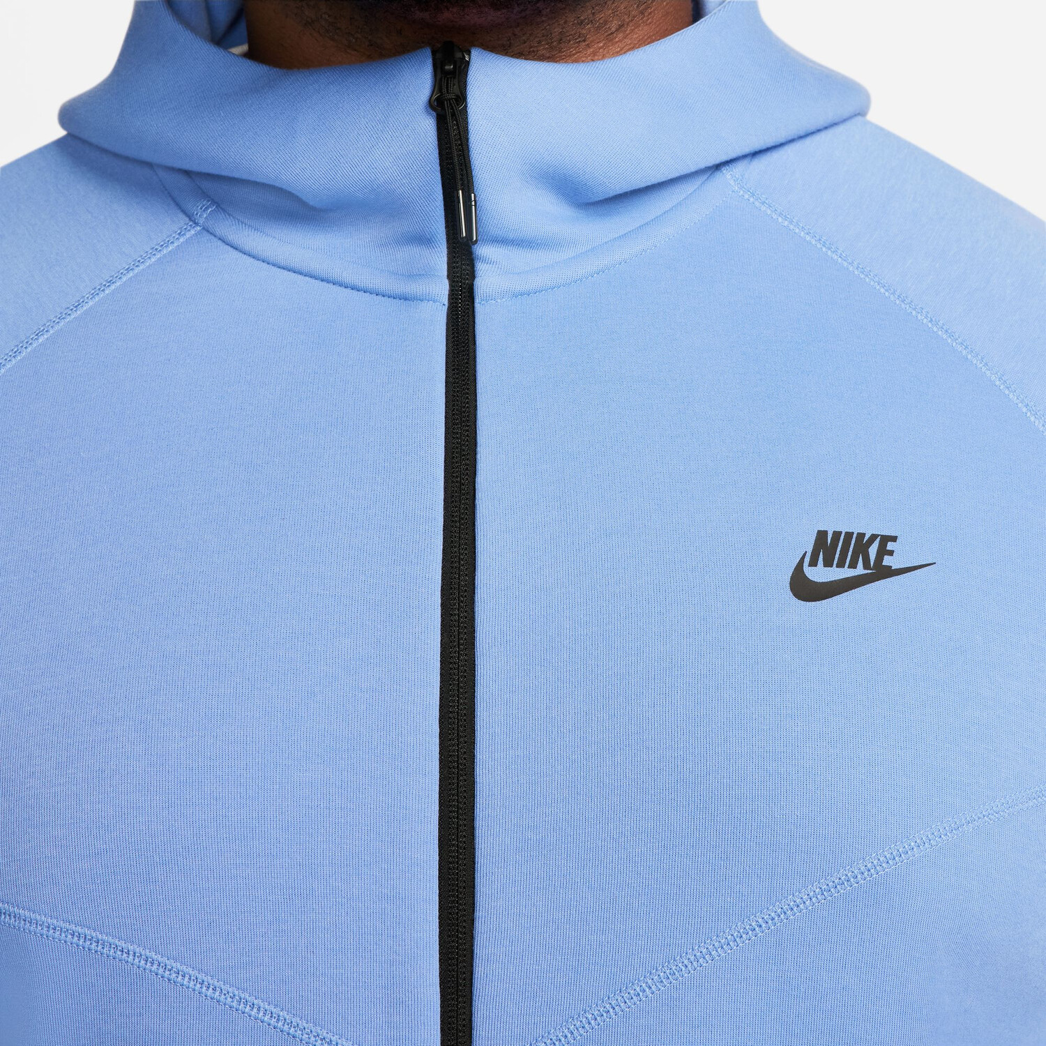 Veste survêtement Nike TechFleece bleu ciel sur Foot.fr