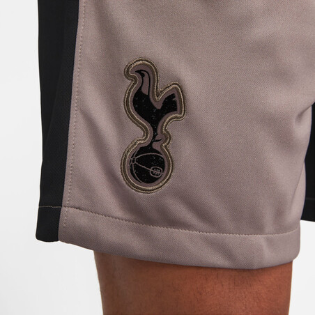 Short Tottenham third 2023/24