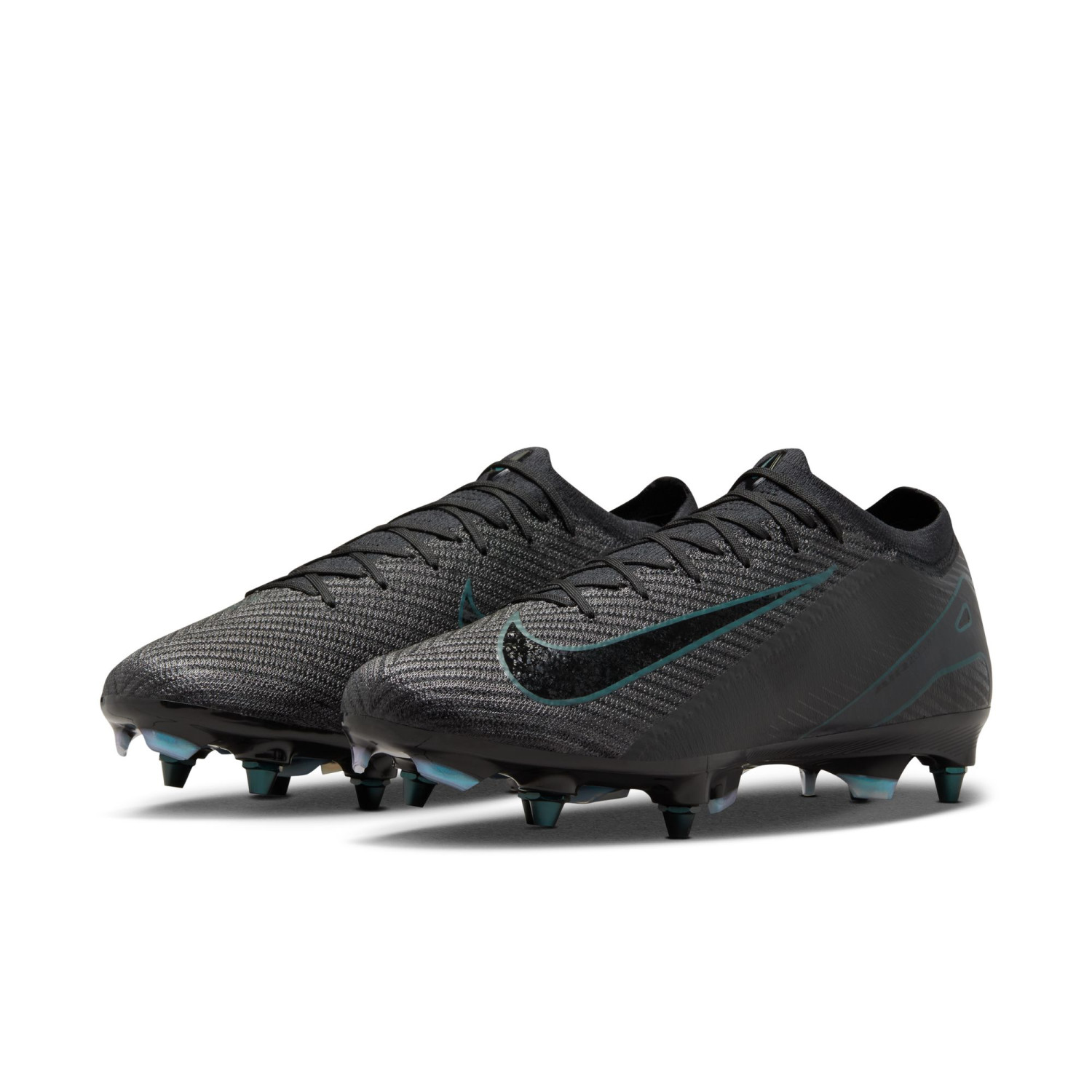 Nike Air Zoom Mercurial Vapor 16 Elite SG Pro noir sur Foot
