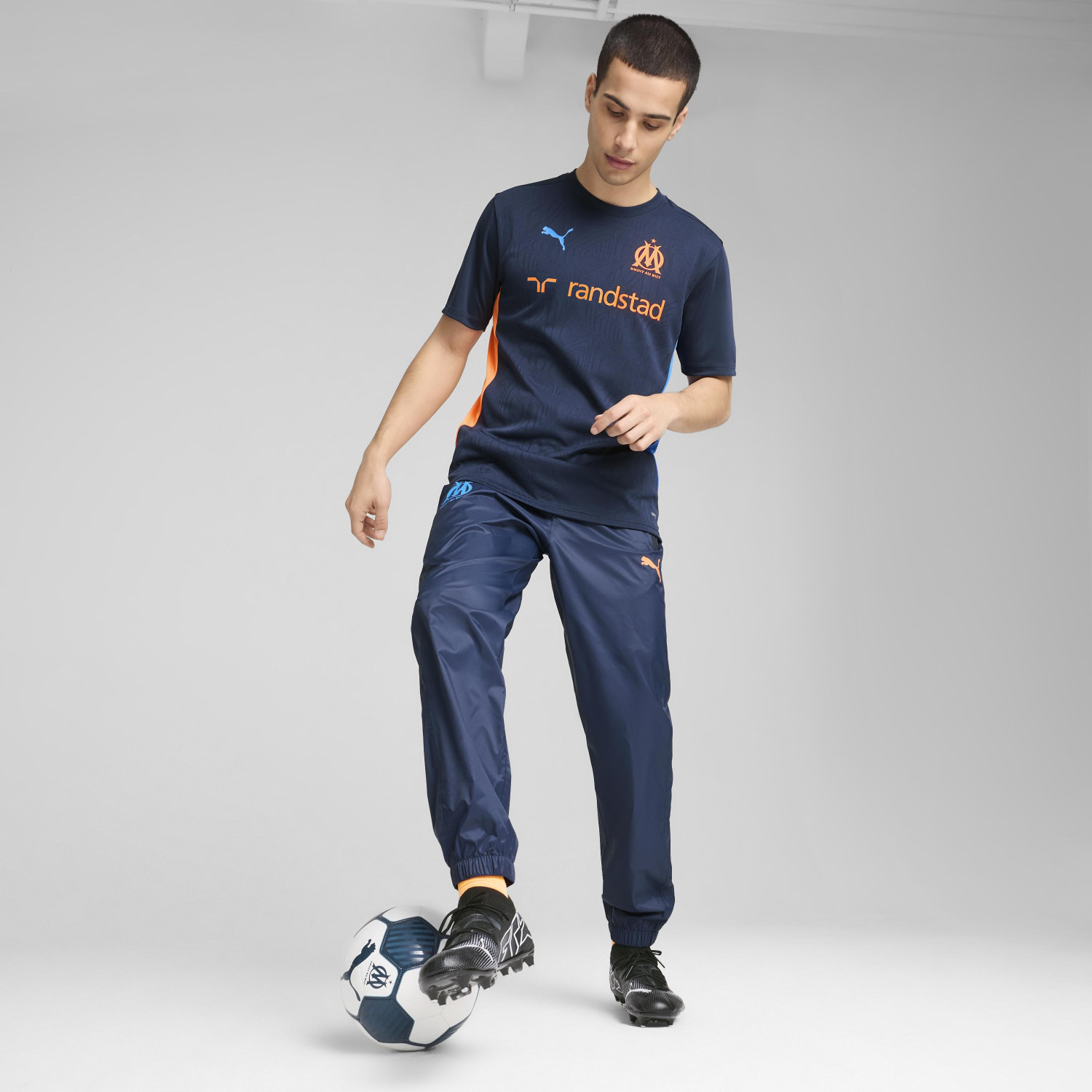 Cdiscount Survetement De Foot Om Survetement Entrainement Pull