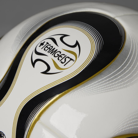 Ballon adidas Teamgeist blanc noir