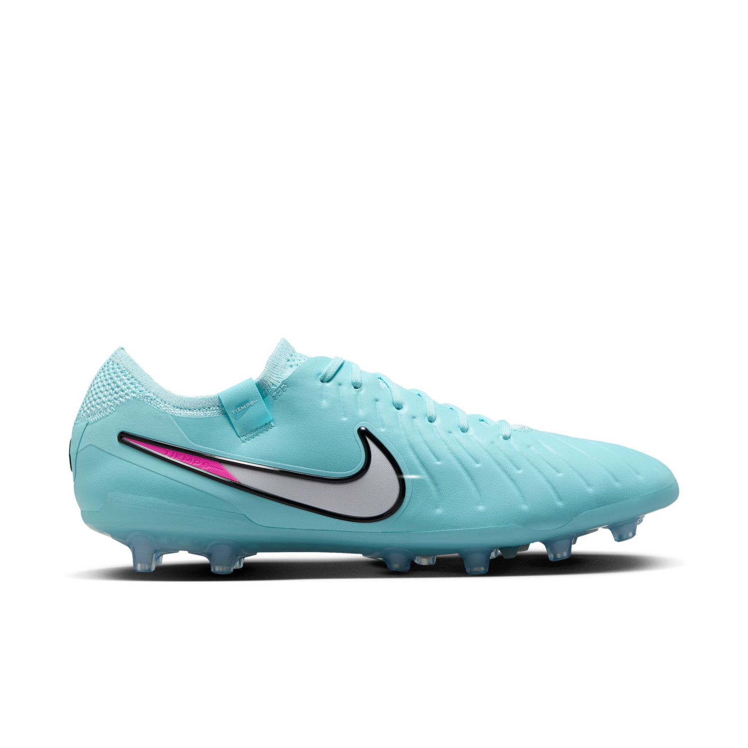 nike-football-chaussures-maillots-surv-tements-et-crampons-de-la