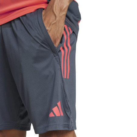 Short entraînement Bayern Munich gris rouge