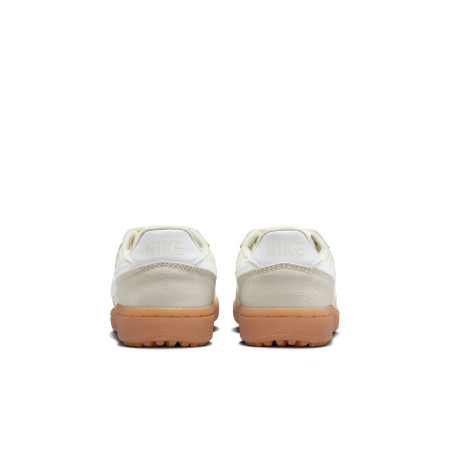 Nike Field General blanc
