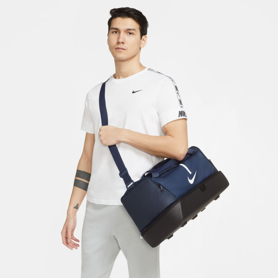 Sac de sport Nike Academy Hardcase bleu noir Sac de sport Nike Academy Hardcase bleu noir