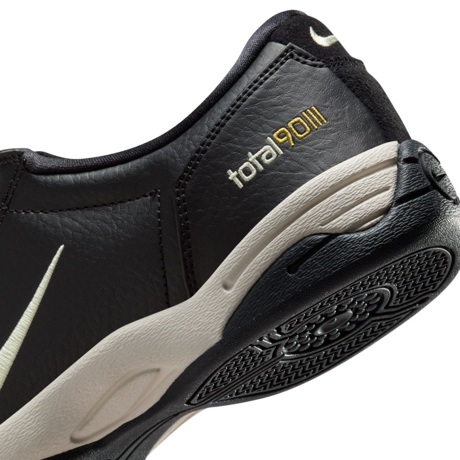 Nike Total 90 noir