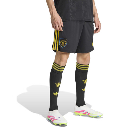 Short Manchester United third 2025/26