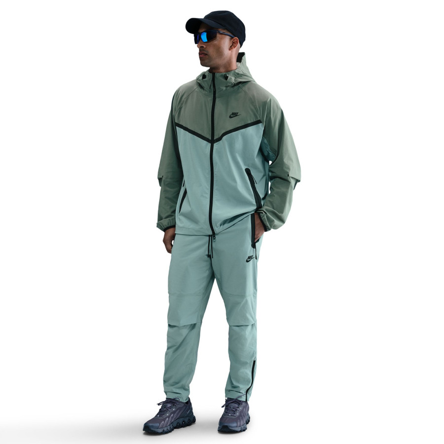 Pantalon survêtement Nike Tech Woven vert