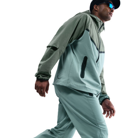 Pantalon survêtement Nike Tech Woven vert