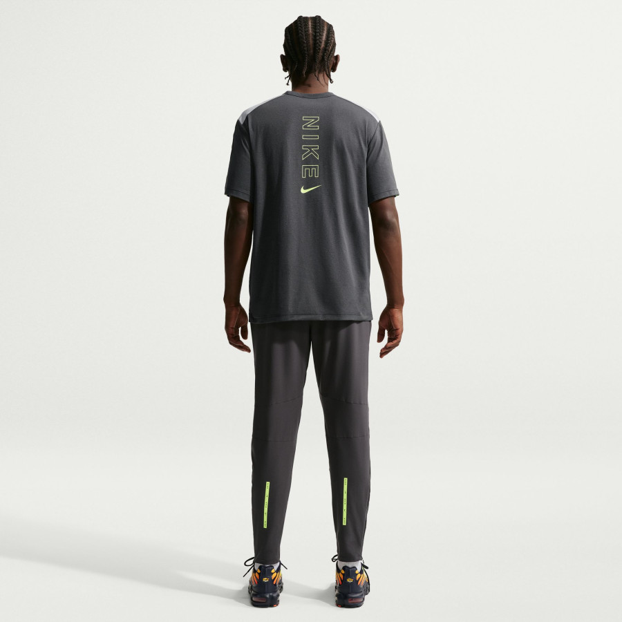 Pantalon survêtement Nike Run gris foncé
