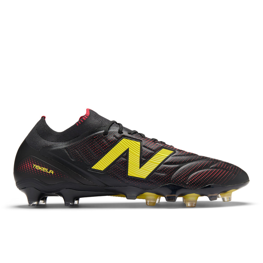 New Balance Tekela V5 Elite FG noir jaune