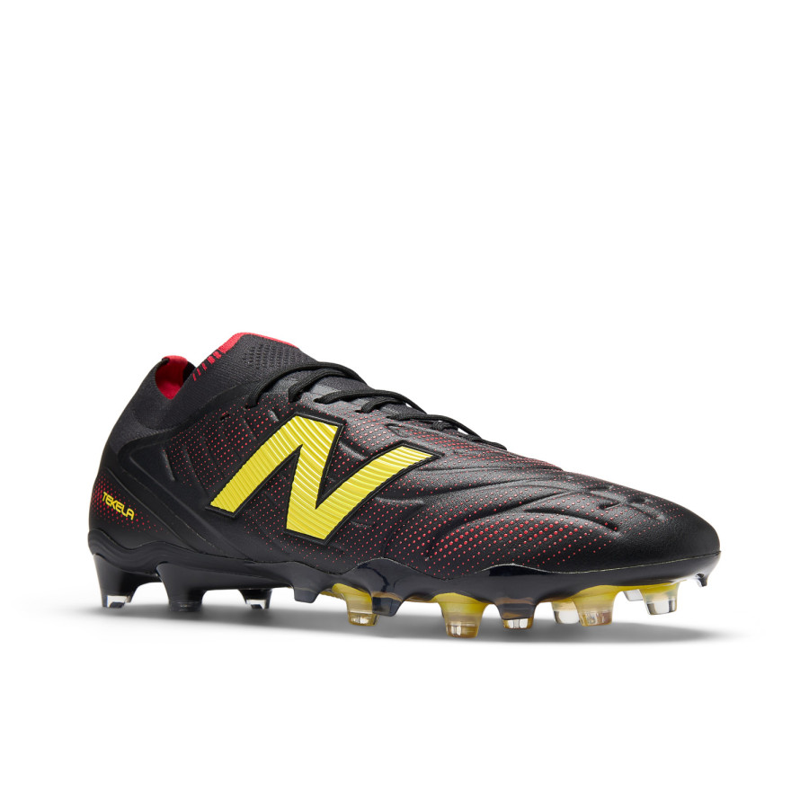 New Balance Tekela V5 Elite FG noir jaune