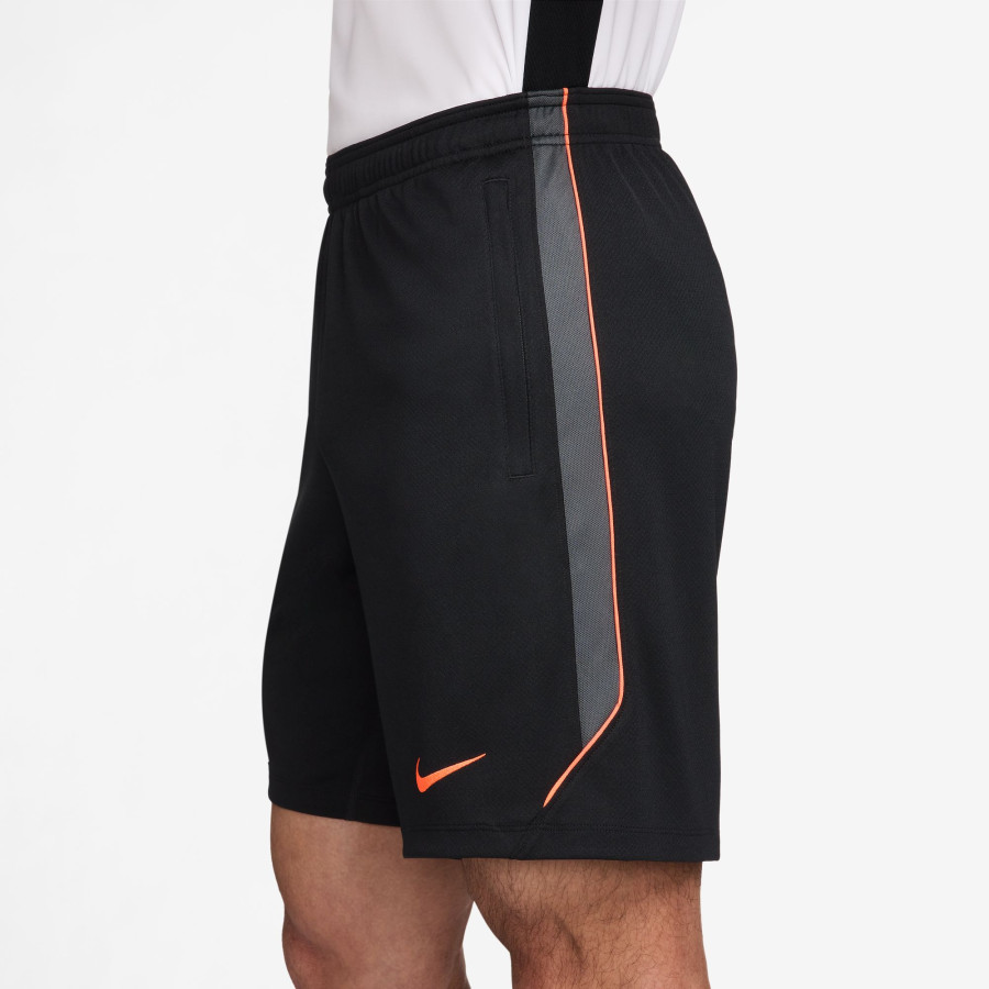 KNVB M NK DF STRK SHORT KZ