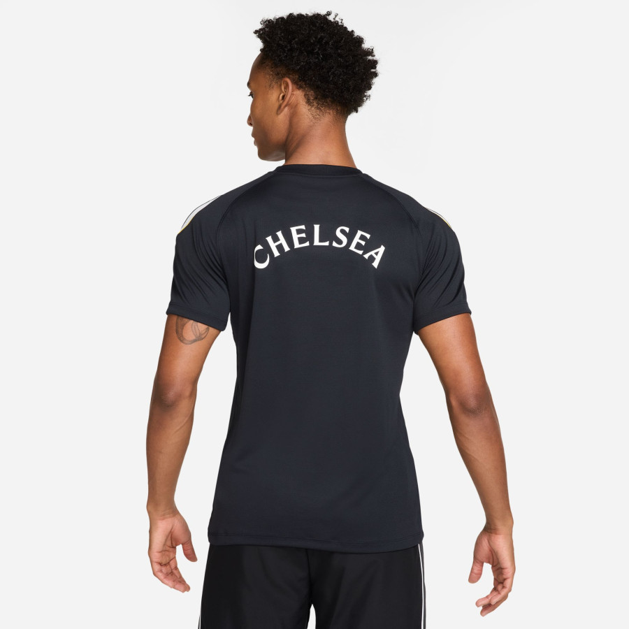 CFC M NK DF STRK SS TOP K