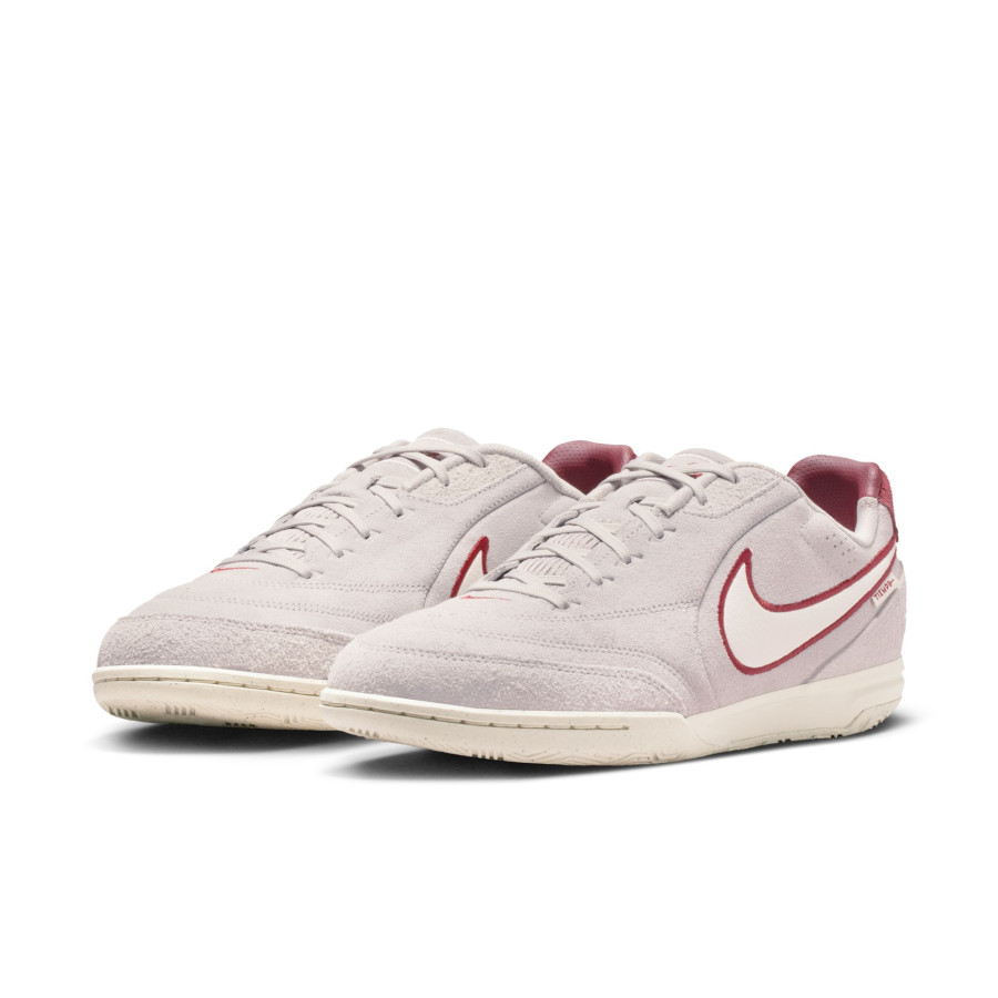 Nike Tiempo StreetGato gris rouge