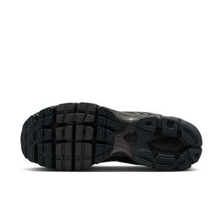 NIKE AIR MAX MOTO 2K