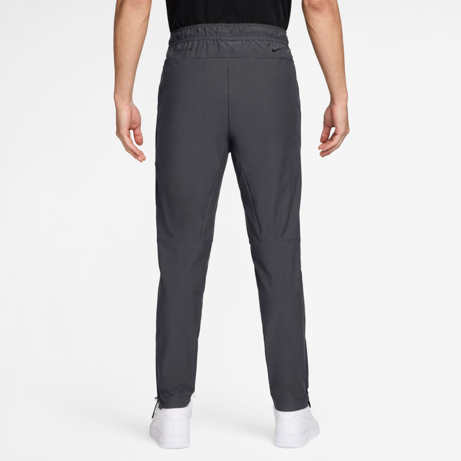 M NK TECH SHORI KNIT DRILL PNT
