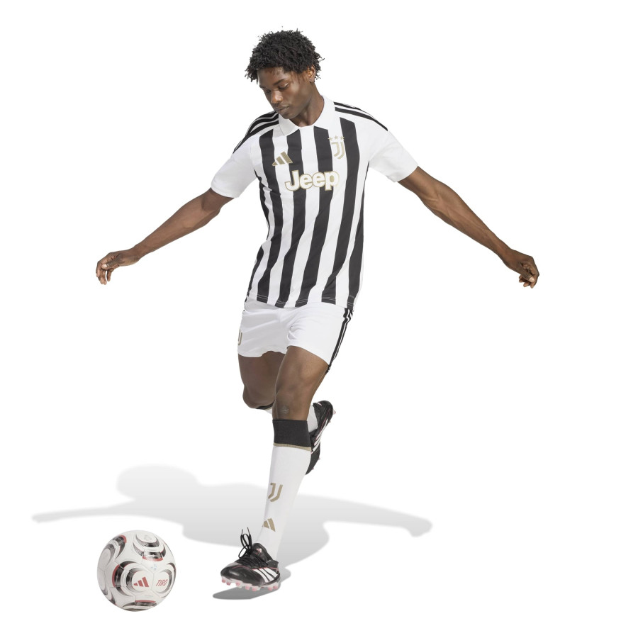 Short Juventus domicile 2026/27