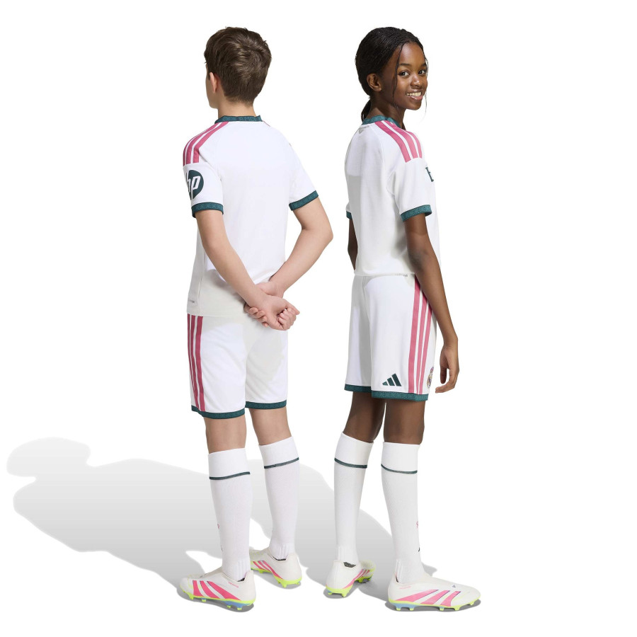 Short junior Real Madrid domicile 2026/27