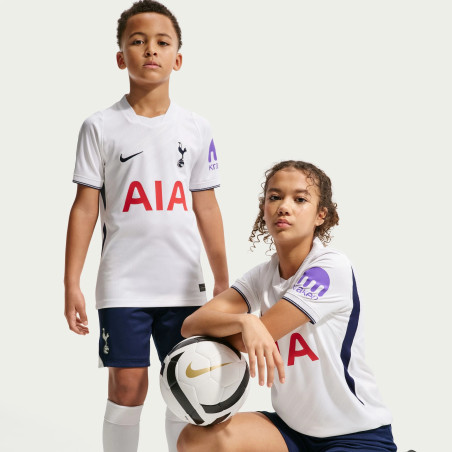 Short junior Tottenham domicile 2026/27