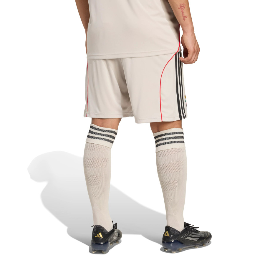 Short Benfica extérieur 2025/26