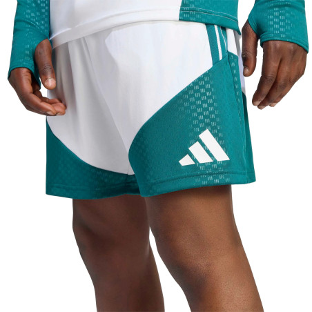 Short entraînement Real Madrid blanc vert