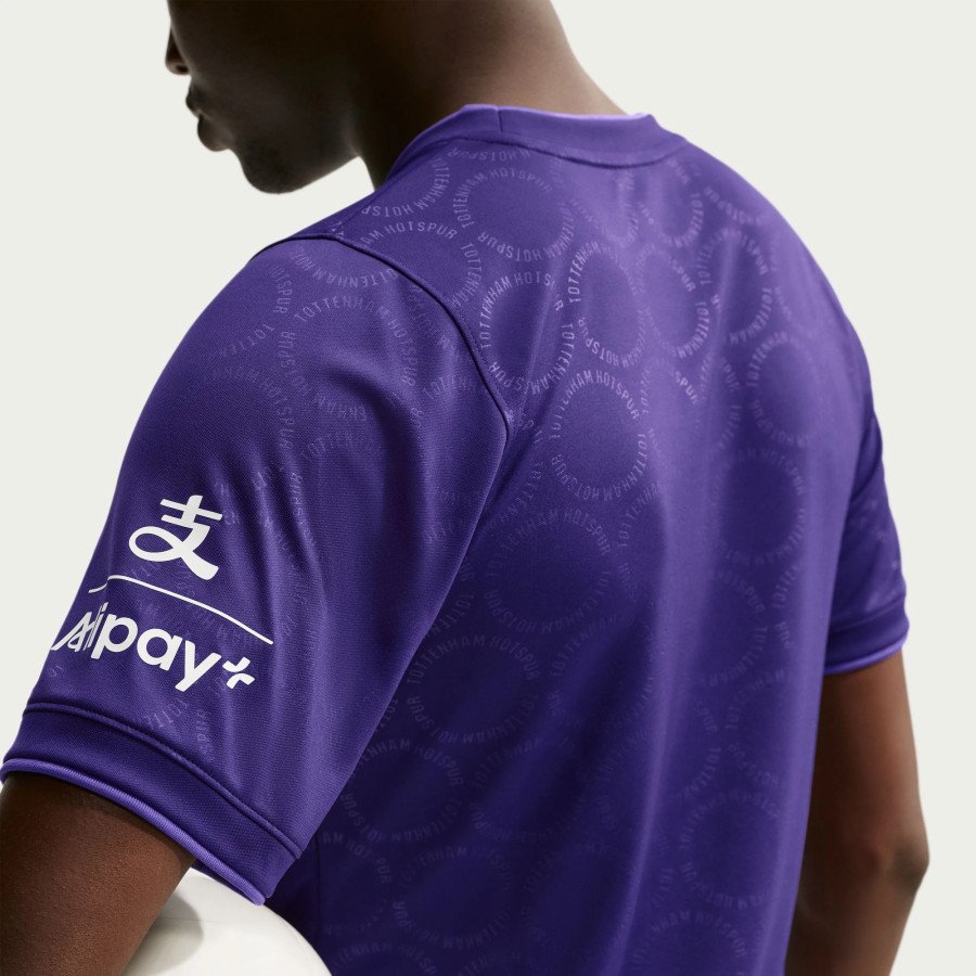 Maillot avant match Tottenham violet