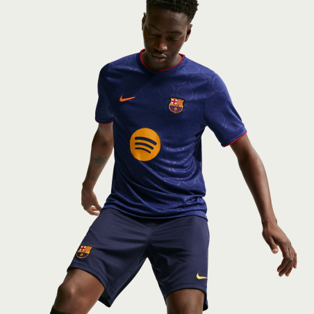 Maillot avant match FC Barcelone bleu rouge