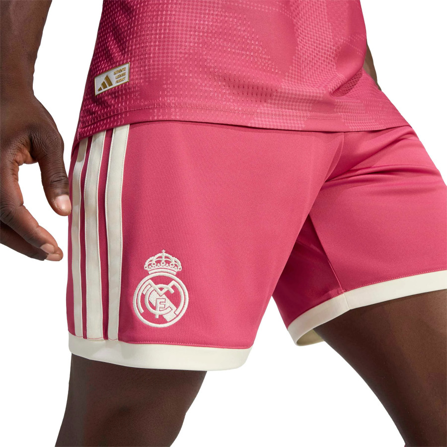 Short Real Madrid third 2026/27